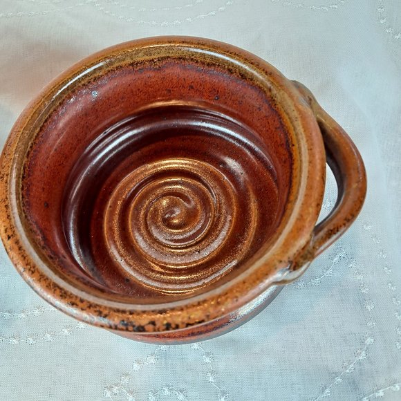 2 Art Pottery Bowls - One Signed - Picture 5 of 8